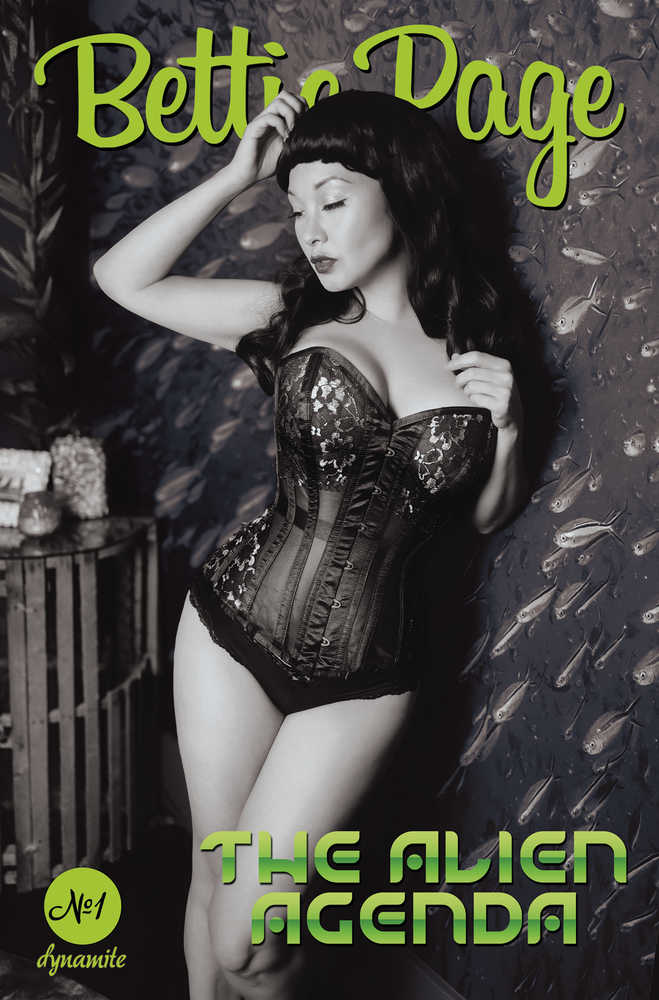 Bettie Page Alien Agenda #1 Cover G 1:10 Variant Edition Cosplay Black & White