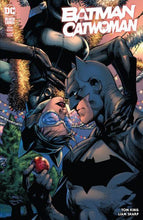 Load image into Gallery viewer, Batman / Catwoman #8
