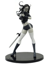 Load image into Gallery viewer, Zenescope Snow White / Sela Mathers Statue
